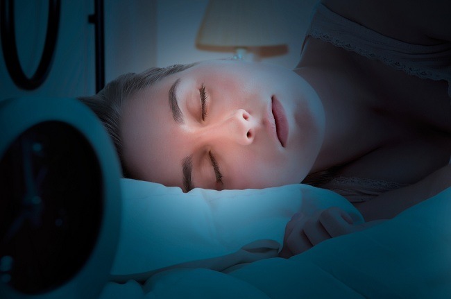 هذه طريقة سهلة وعملية للنوم السريع