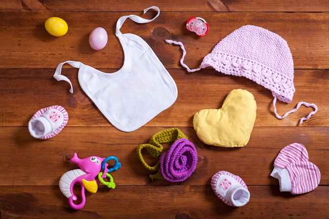 Berikut adalah senarai 15 peralatan bayi yang perlu anda beli